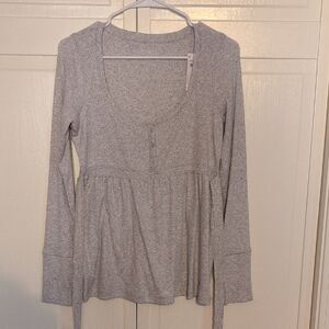 Hollister Heather Gray Long Sleeve Top